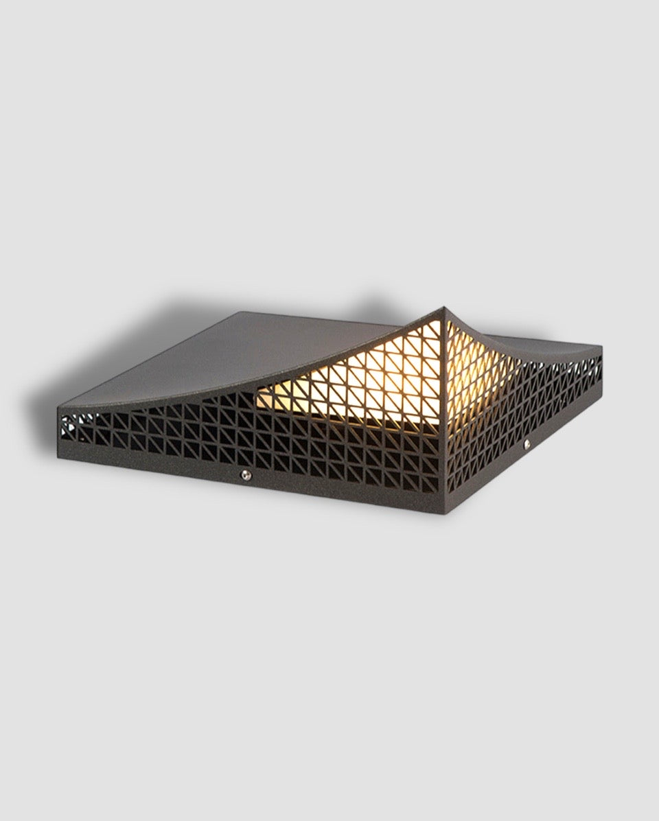 Modern Solar Garden Light Geometric Semi-Pyramid Design - Detailed view