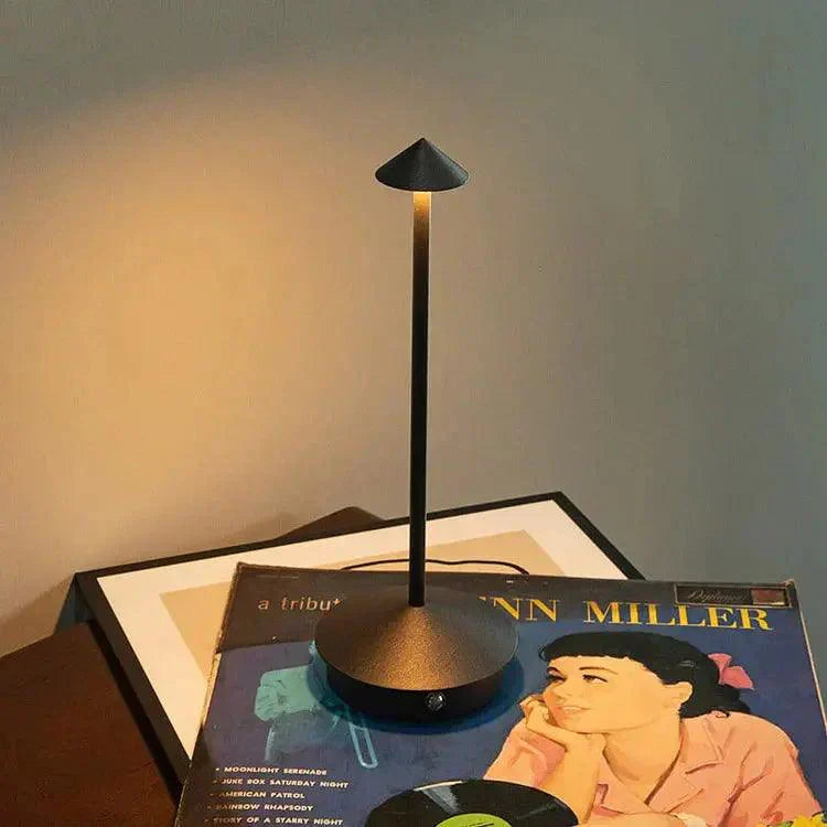 Modern LED Table Lamp Rechargeable Aluminum Design - Product detail 15