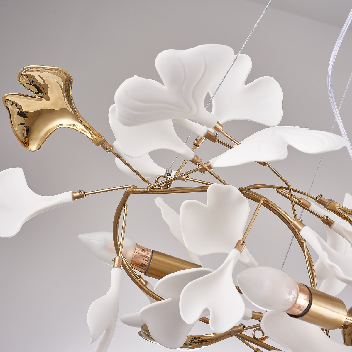 Ginkgo Leaf Chandelier Brass and White Floral Design - Product detail 23