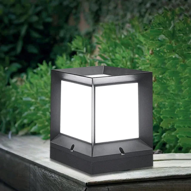 Modern Cube Outdoor Light Aluminum Garden Pillar Lamp - Product showcase
