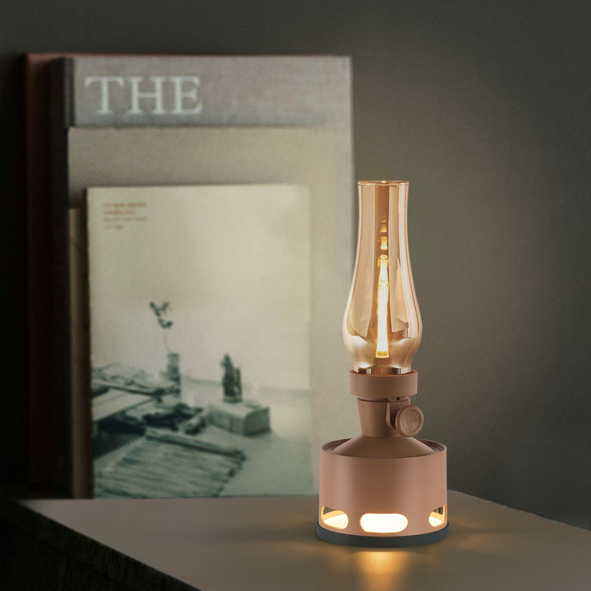 Vintage LED Lantern  Glass  Aluminum Nostalgic Design - Product detail 11