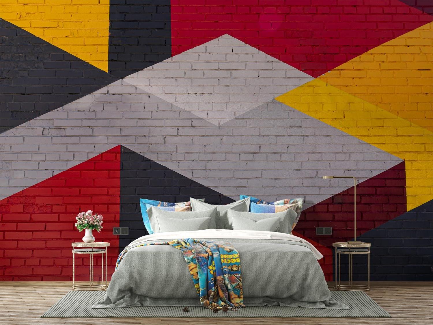 Geometrische Tapete | Modernes Ziegelmuster mit Rot und Gelb