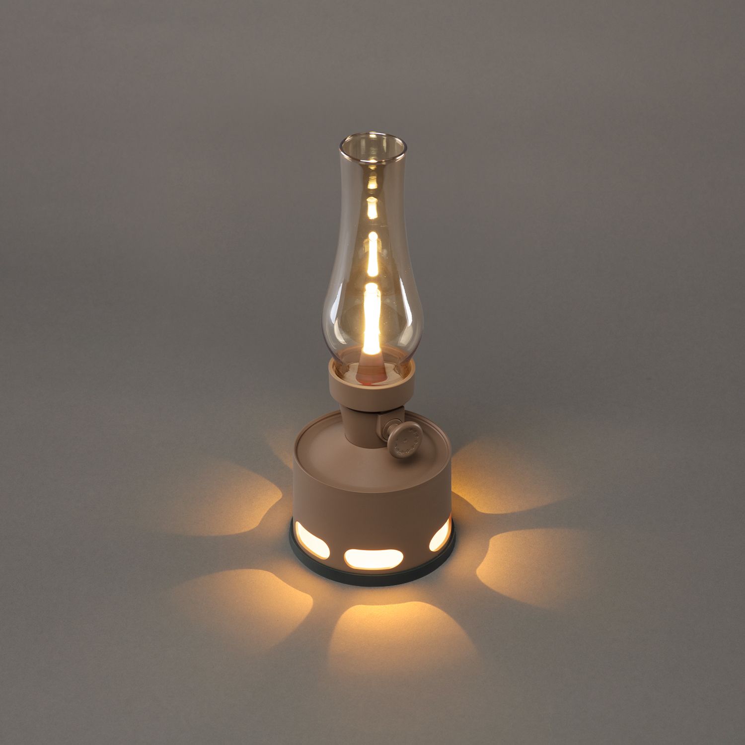 Vintage LED Lantern  Glass  Aluminum Nostalgic Design - Product detail 13