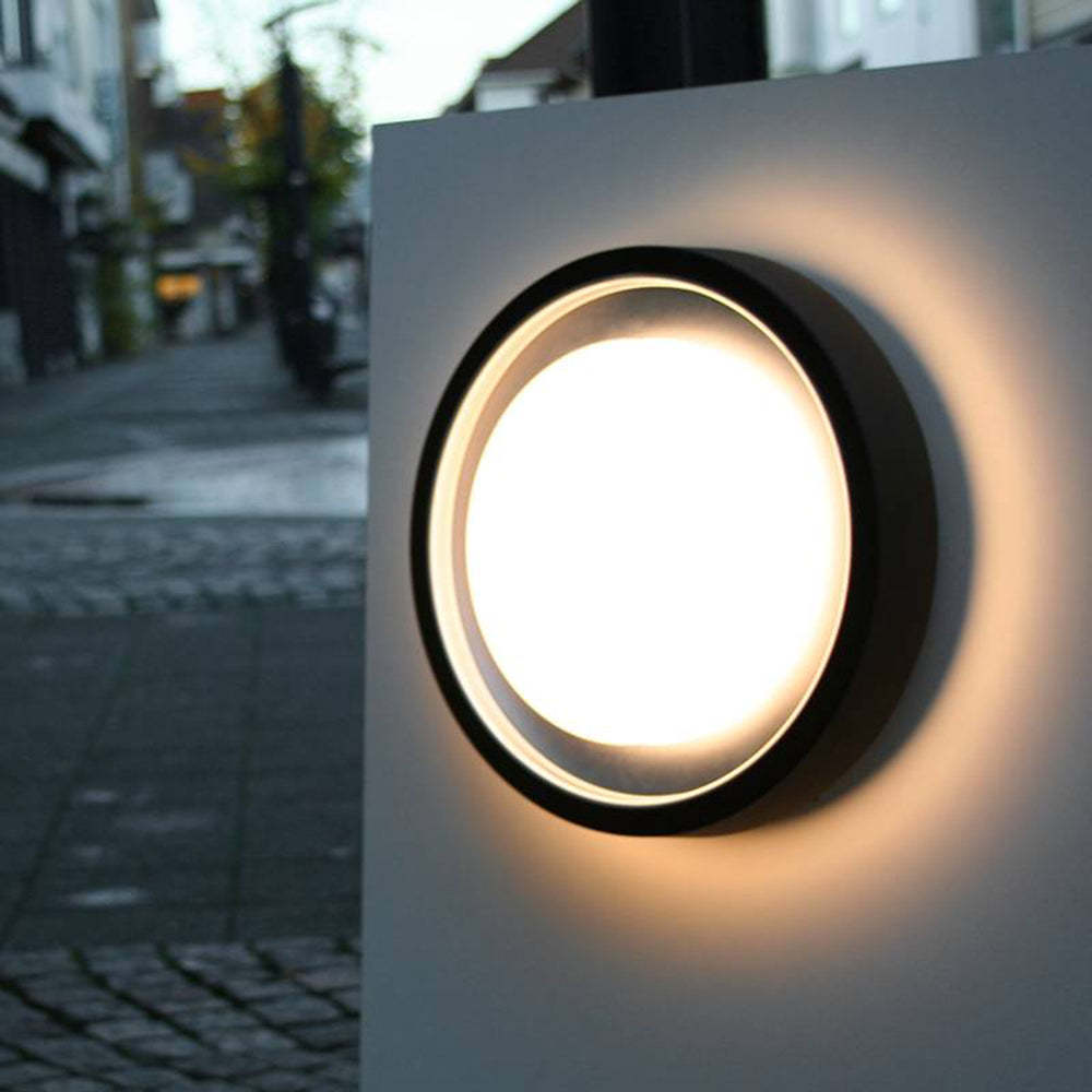 Modern Outdoor Wall Light Black Metal Round LED Sconce - Detailed view