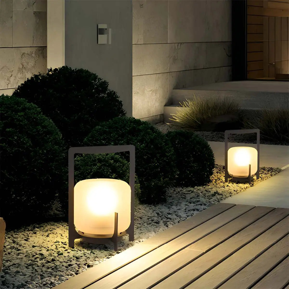 Modern Solar Wall Light  Framed Glass Lantern Design - Product detail 4