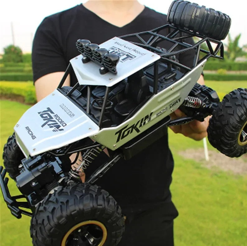 Remote Control Monster Truck  4x4 Off-Road RC Vehicle with All-Terrain Tires - Product detail 8