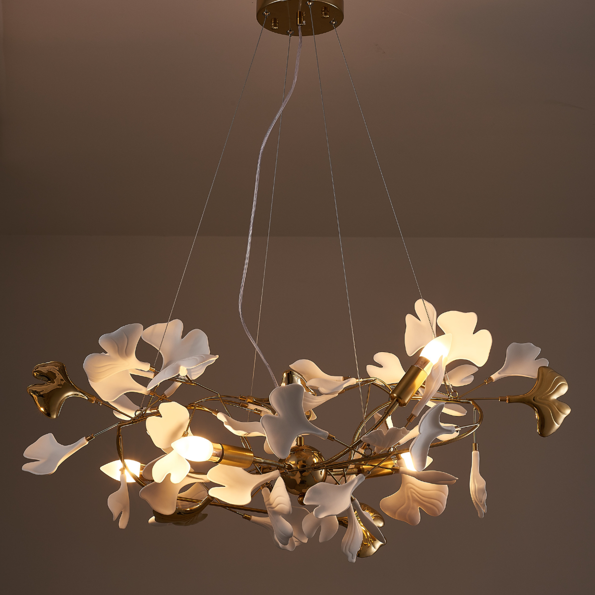 Ginkgo Leaf Chandelier Brass and White Floral Design - Product detail 13