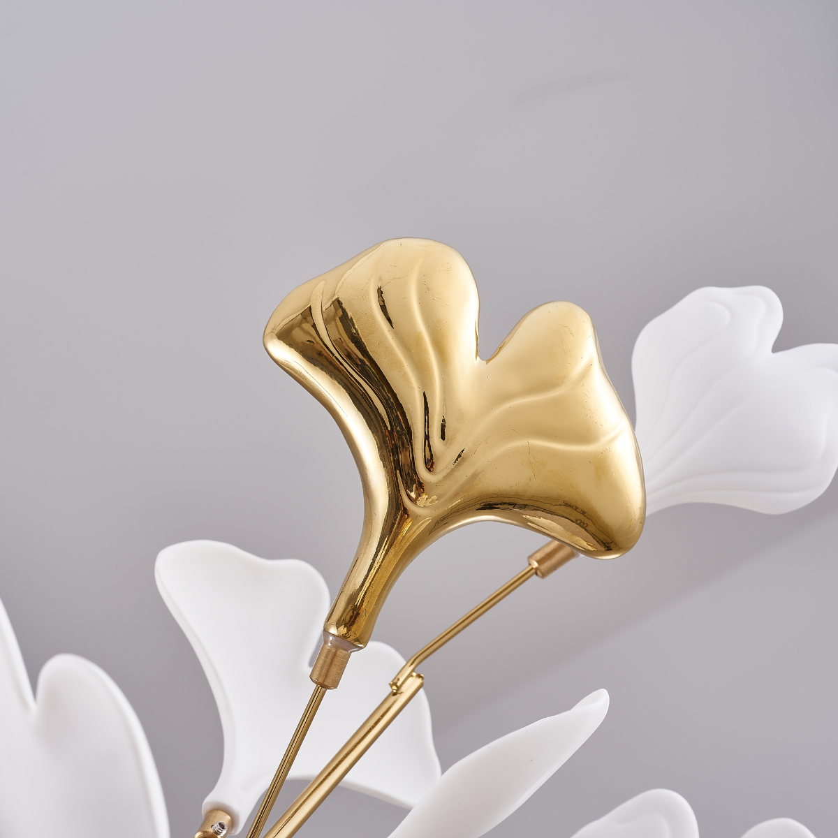 Ginkgo Leaf Chandelier Brass and White Floral Design - Product detail 15
