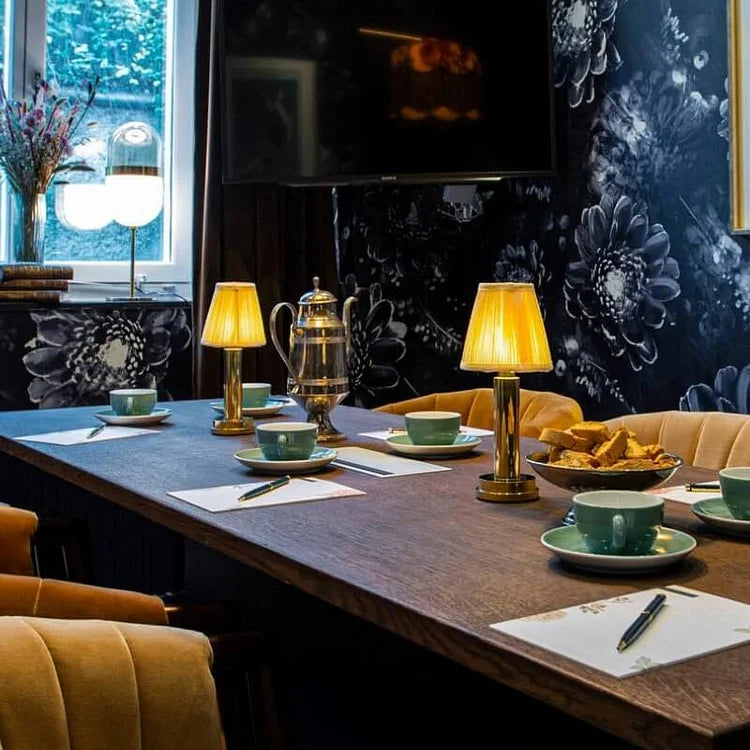 Modern Brass Table Lamp Vintage Style LED Lighting - Product detail 5