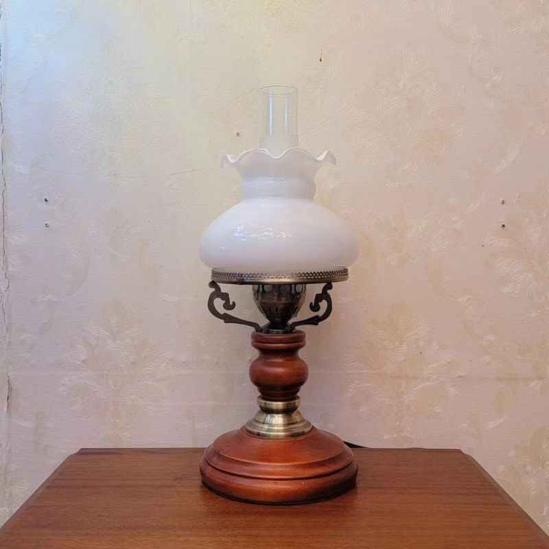 Vintage Table Lamp Floral Glass Shade Wood Base - Product detail 5