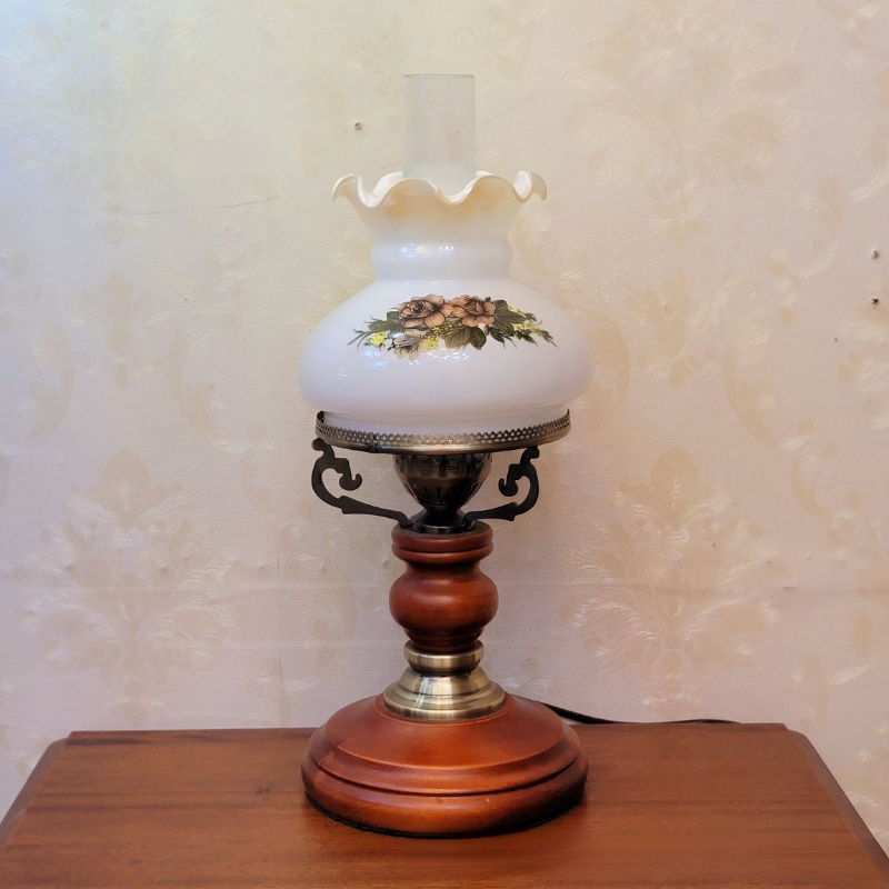 Vintage Table Lamp Floral Glass Shade Wood Base - Product detail 6