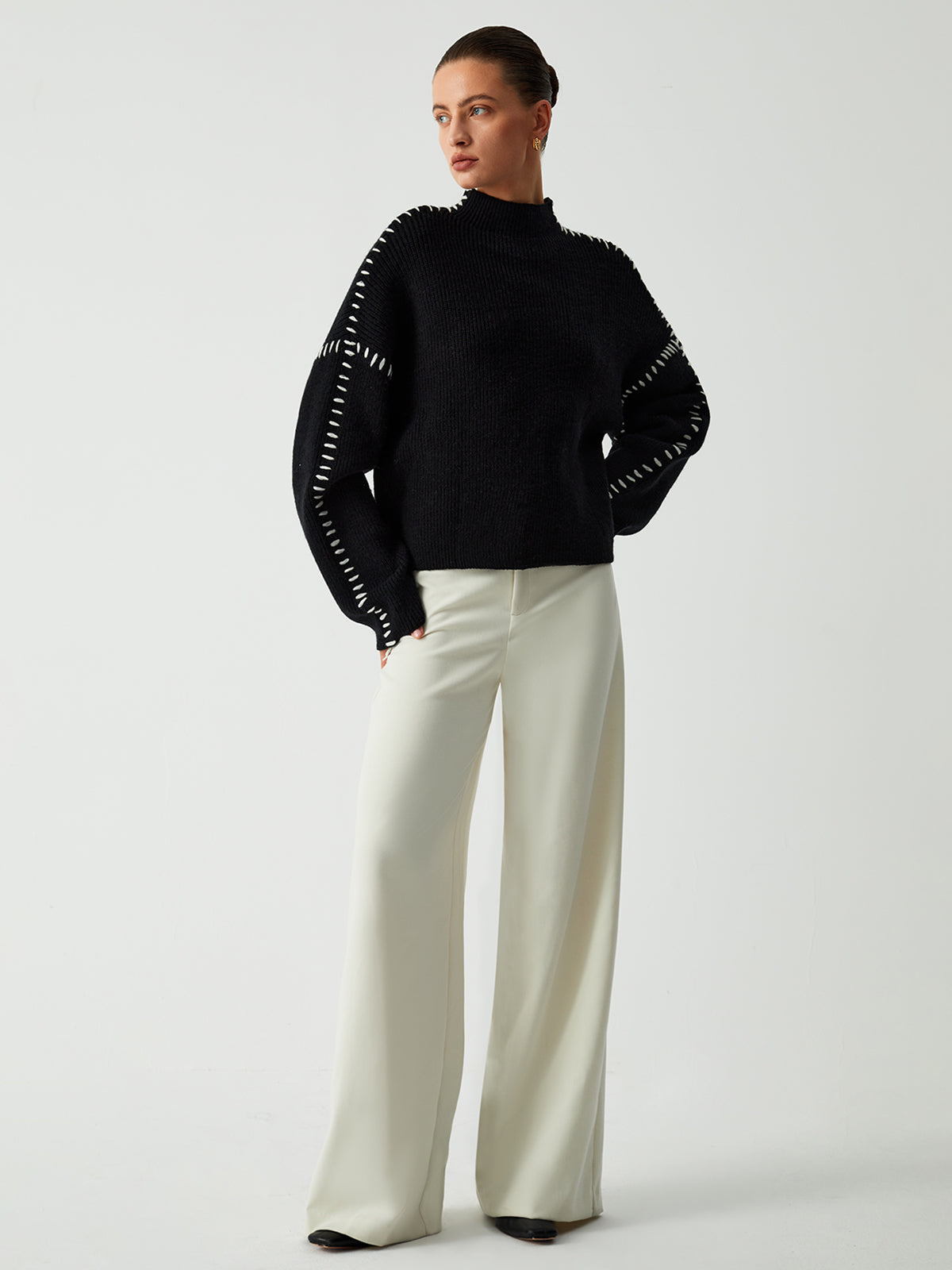 Designer Turtleneck Sweater Oversized Knit With Contrast Stitching - Product detail 7