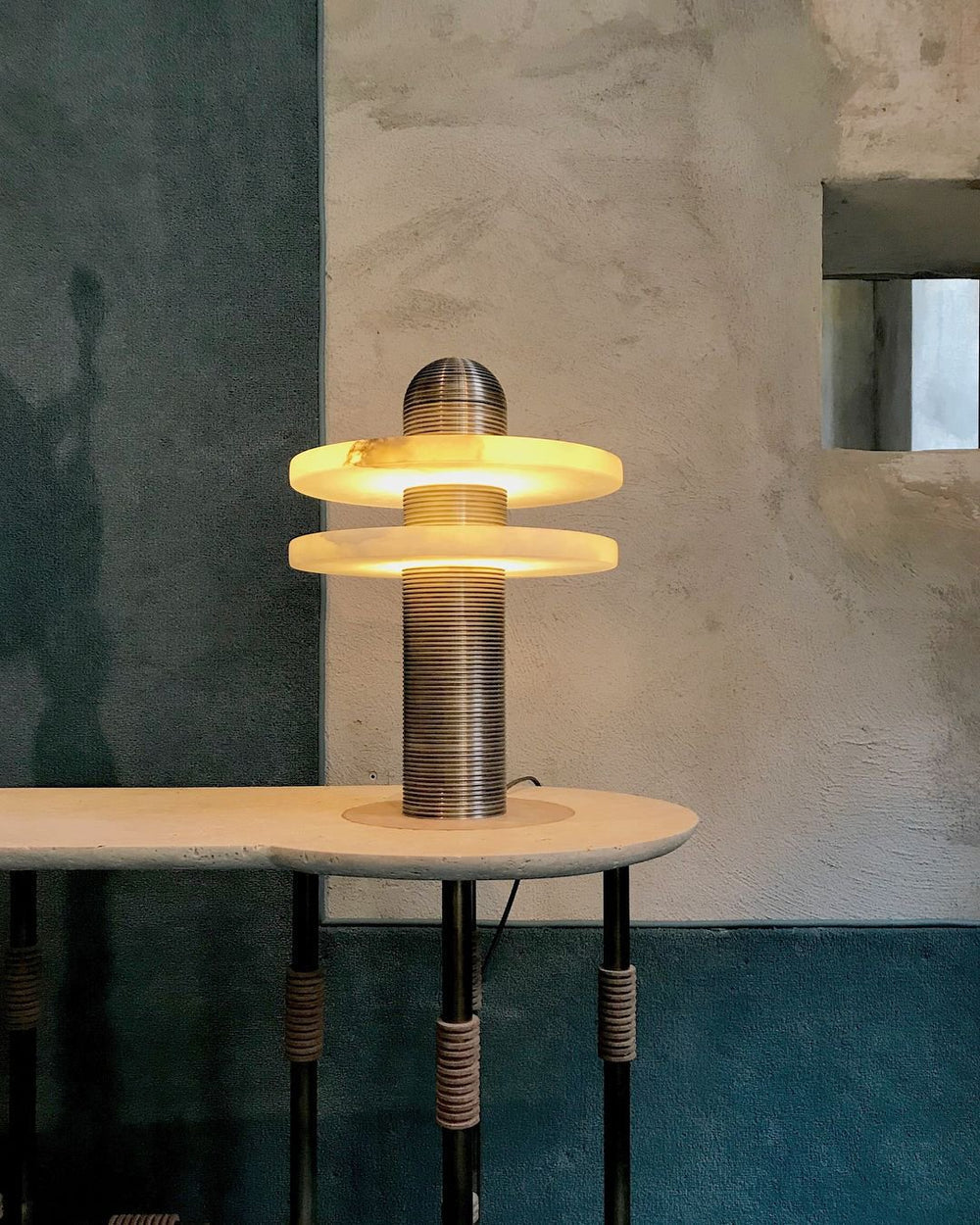 Modern Alabaster Table Lamp Dual Ring Design - Product detail 10