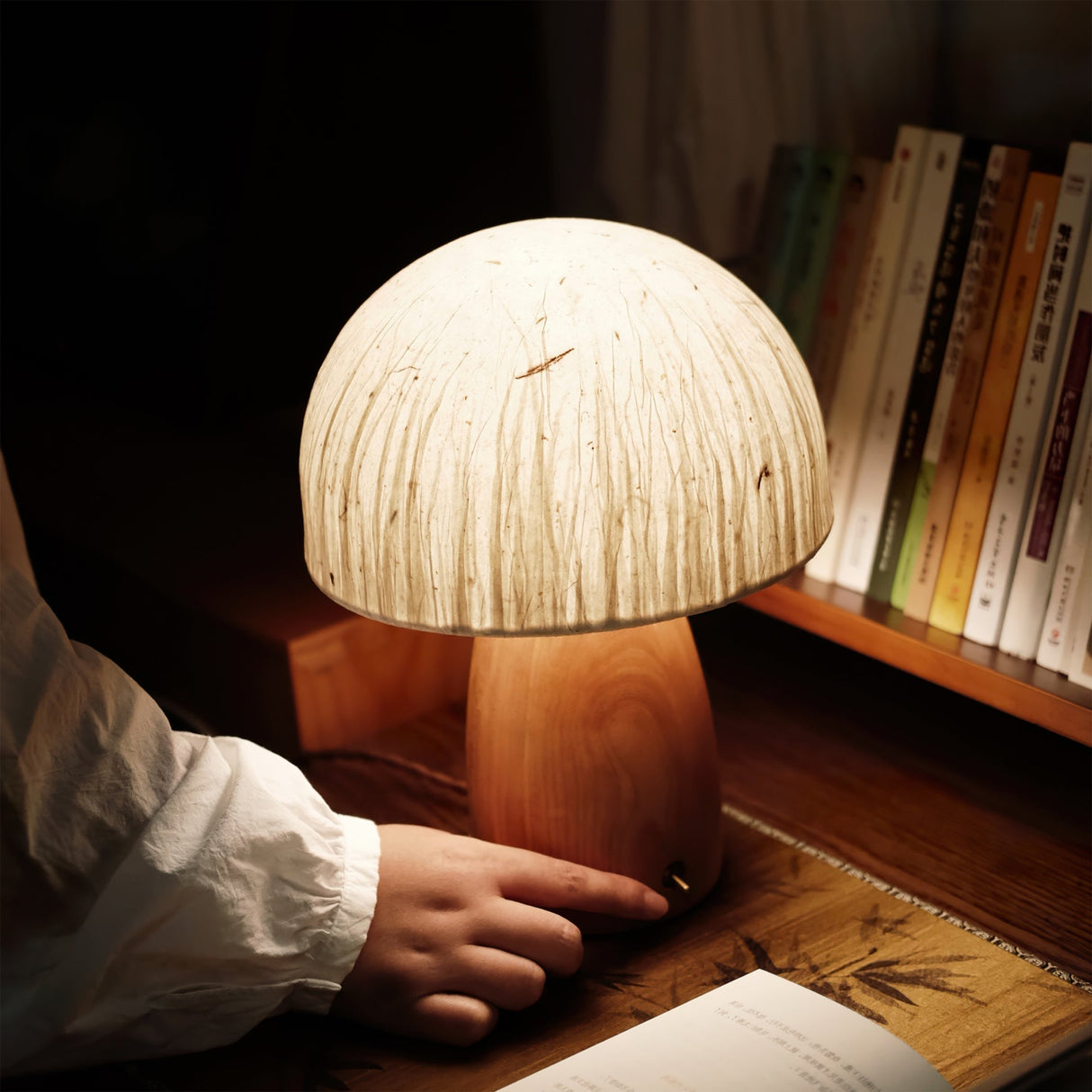 Minimalist Table Lamp Paper Shade Wood Base Design - Product detail 10