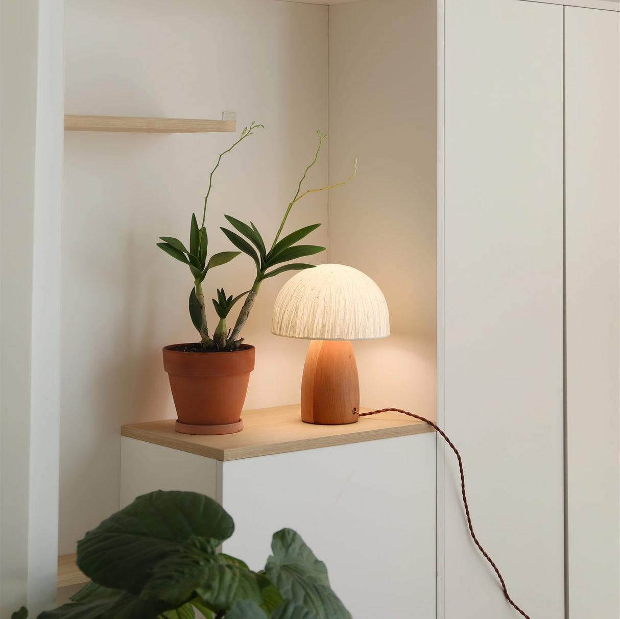 Minimalist Table Lamp Paper Shade Wood Base Design - Product detail 15