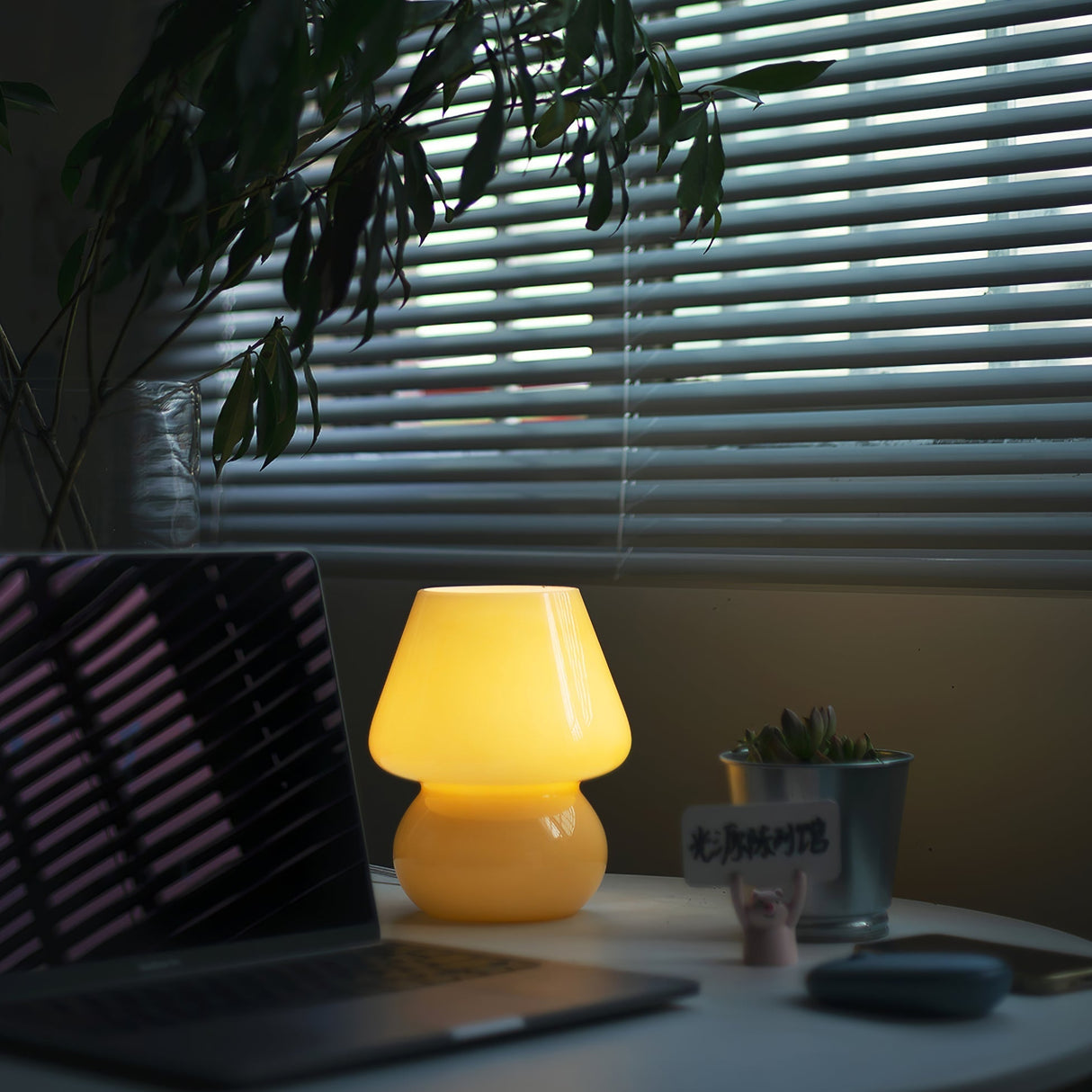 Glass Table Lamp Spiral Pattern Design - Product detail 12