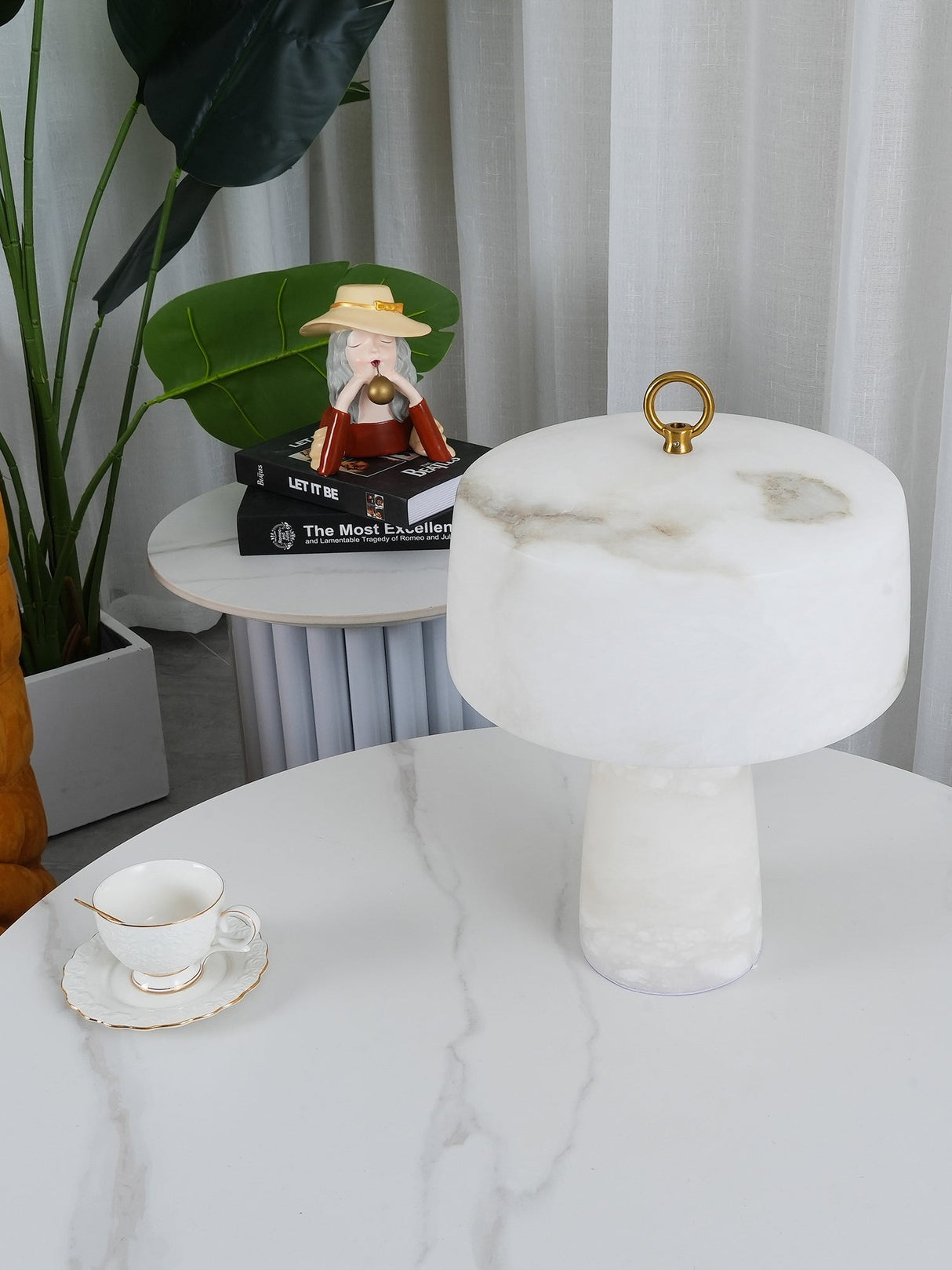 Alabaster Table Lamp Vintage Brass Accents - Product detail 12