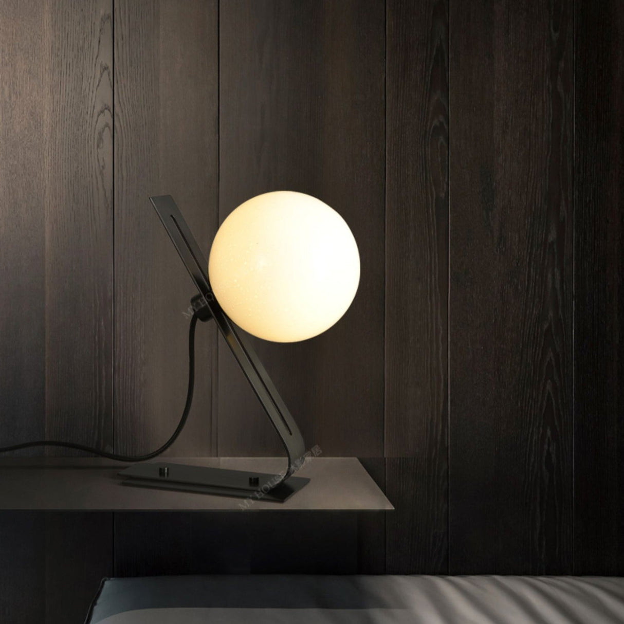 Modern Table Lamp Glass Globe Brass Frame Design - Product detail 8