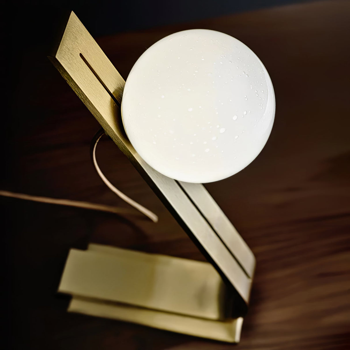 Modern Table Lamp Glass Globe Brass Frame Design - Product detail 23
