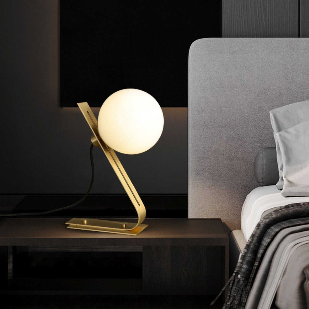 Modern Table Lamp Glass Globe Brass Frame Design - Product detail 13