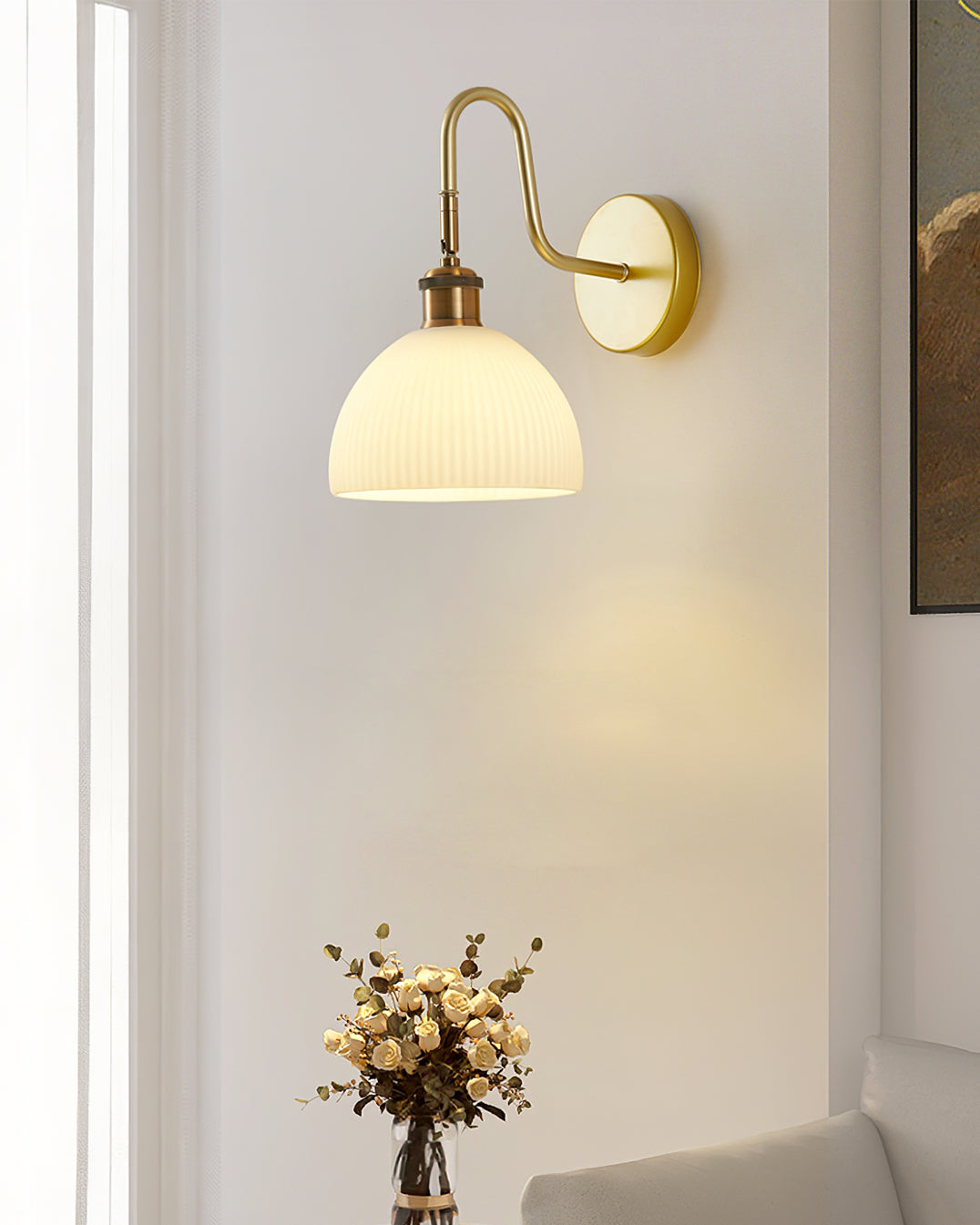 Modern Wall Sconce Brass Finish With Glass Shade - Product detail 4