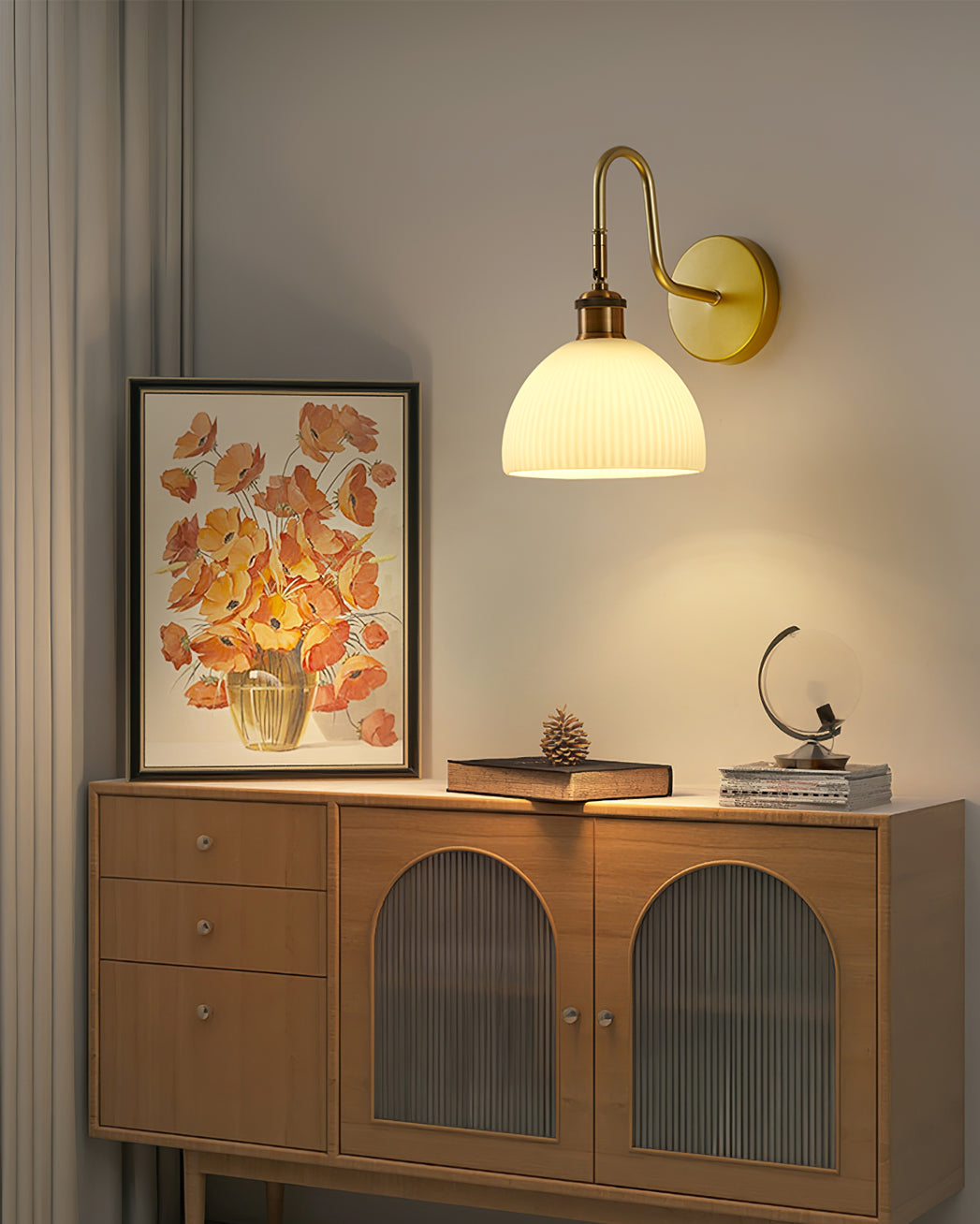 Modern Wall Sconce Brass Finish With Glass Shade - Product example