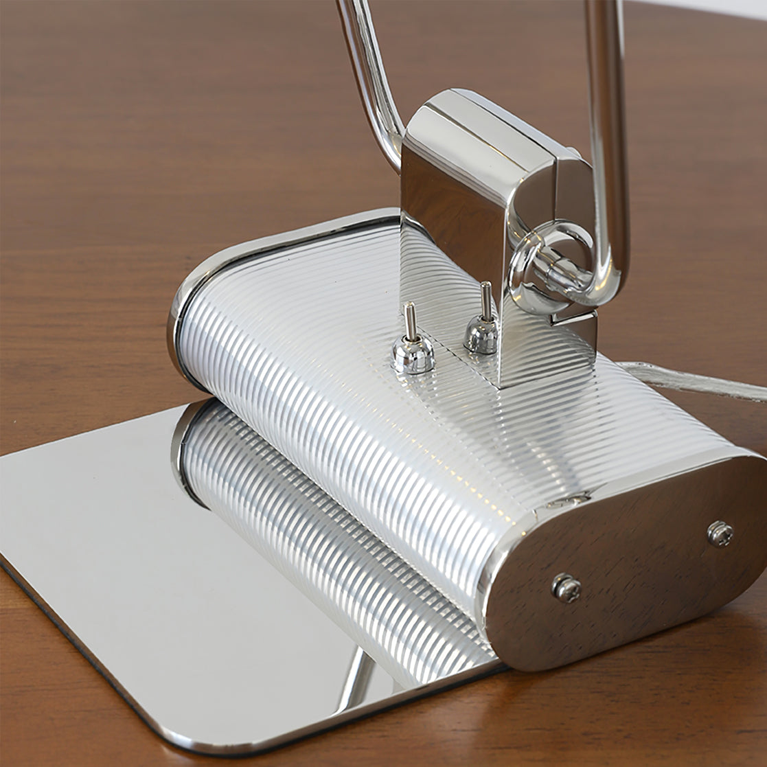Art Deco LED Table Lamp Chrome Open Screen Design - Product detail 5