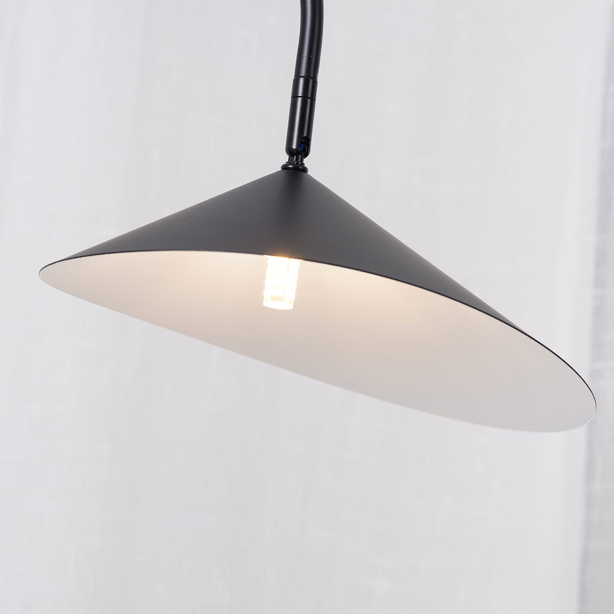 Modern Table Lamp Black Marble Base with Curved Shade - Product detail 33