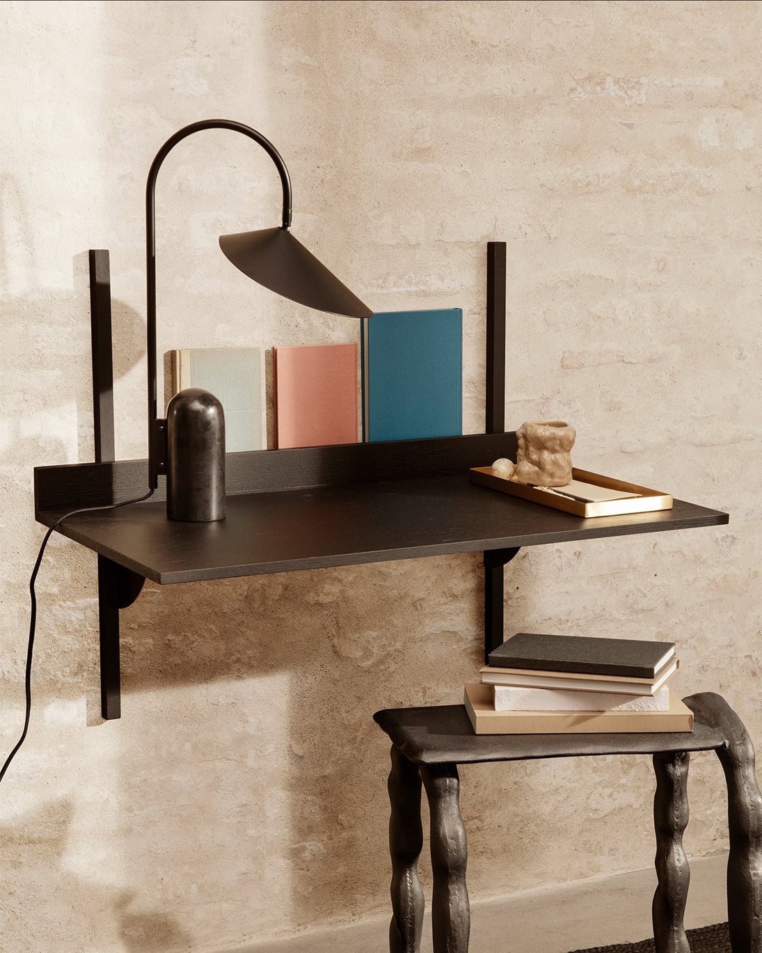 Modern Table Lamp Black Marble Base with Curved Shade - Product detail 24