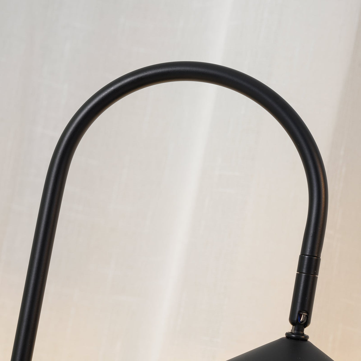 Modern Table Lamp Black Marble Base with Curved Shade - Product detail 13