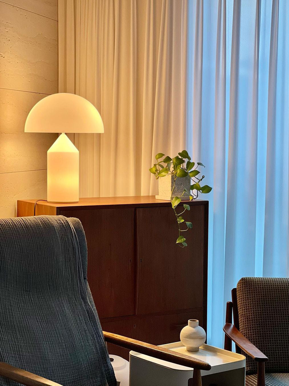 Modern Glass Table Lamp Geometric Dome Design - Product detail 12