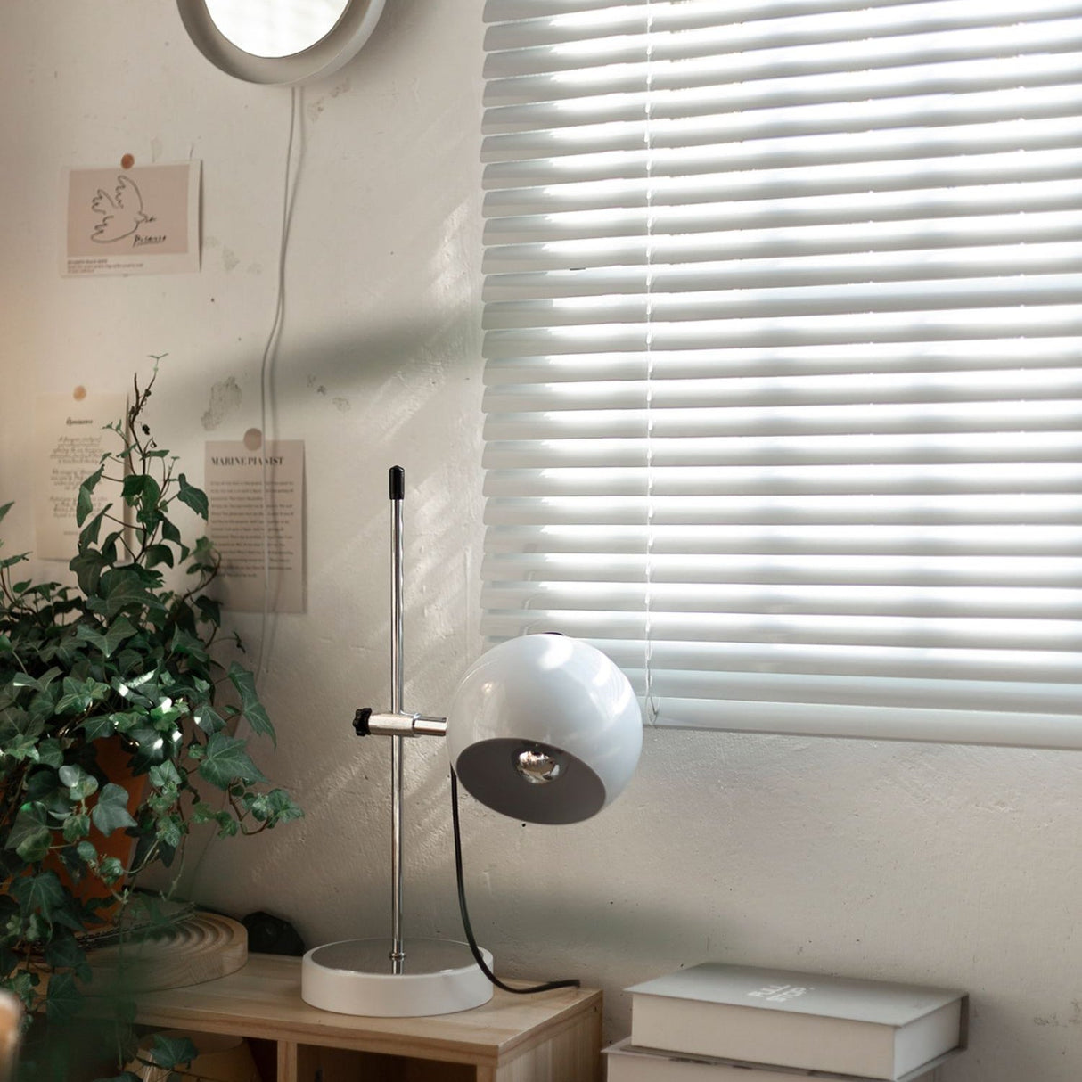 Modern Table Lamp Adjustable Ball Head Design - Product detail 6