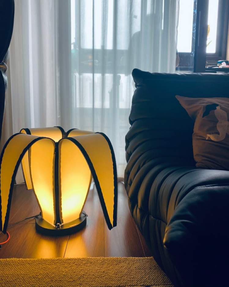 Artistic Table Lamp Banana Leaf Design With Warm Glow - Product detail 34