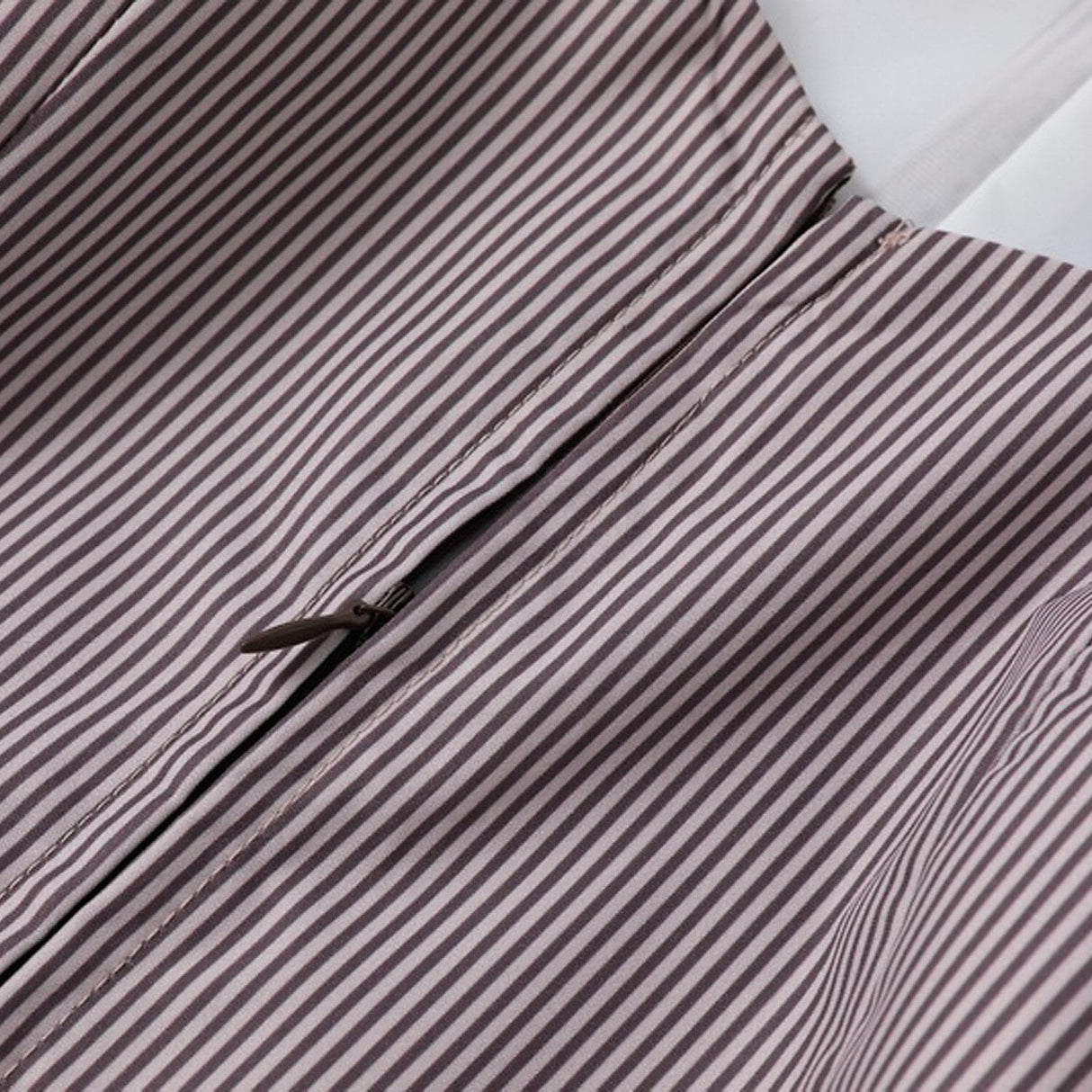 Traditional Dirndl Dress Bavarian Cotton With Striped Apron - Product detail 7