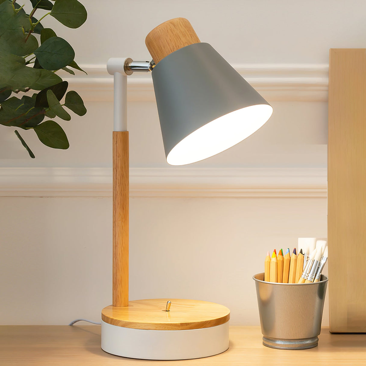 Modern Desk Lamp Wood and Metal Design - Detailed view