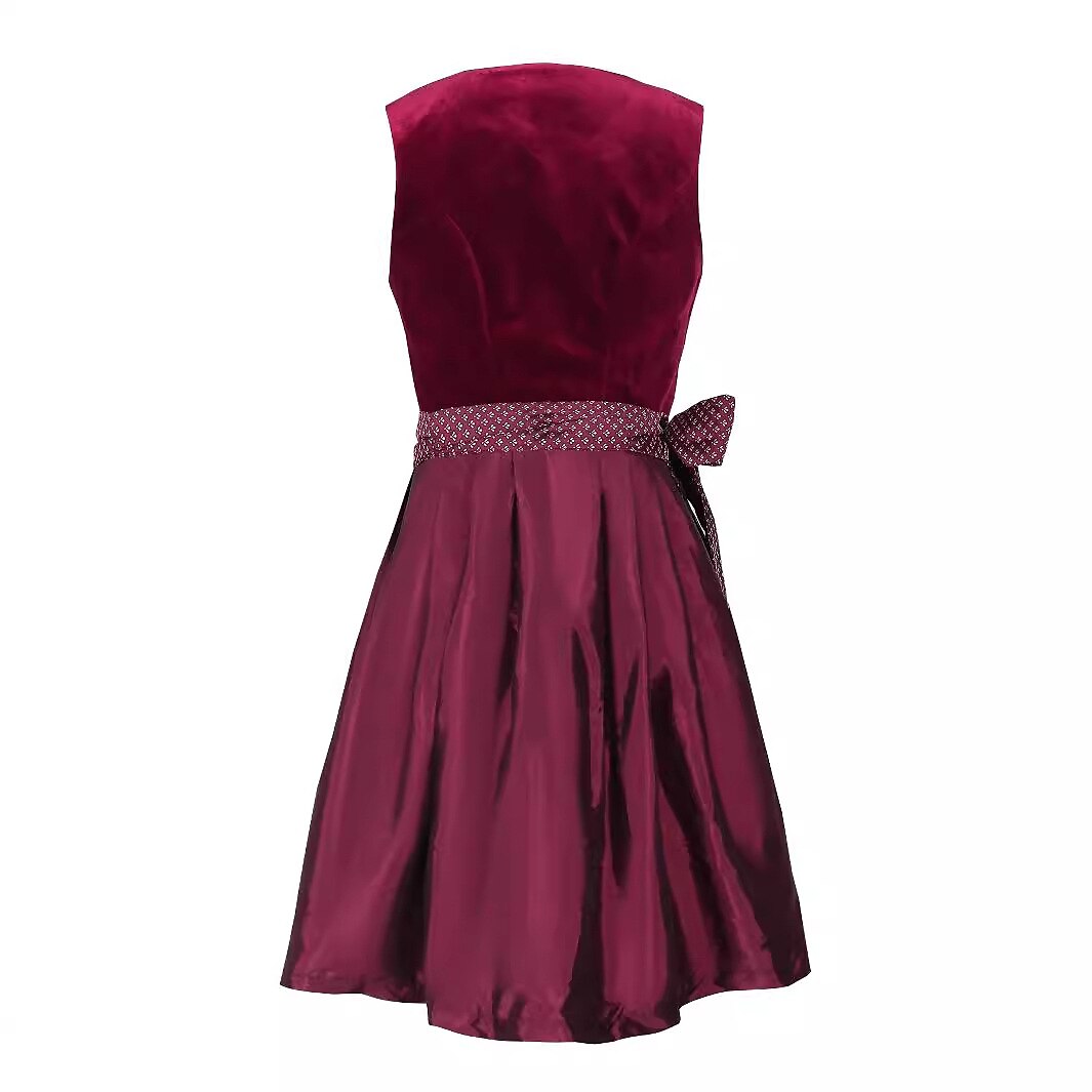 Traditional Dirndl Dress  Burgundy Velvet with Lace Detail - Product example