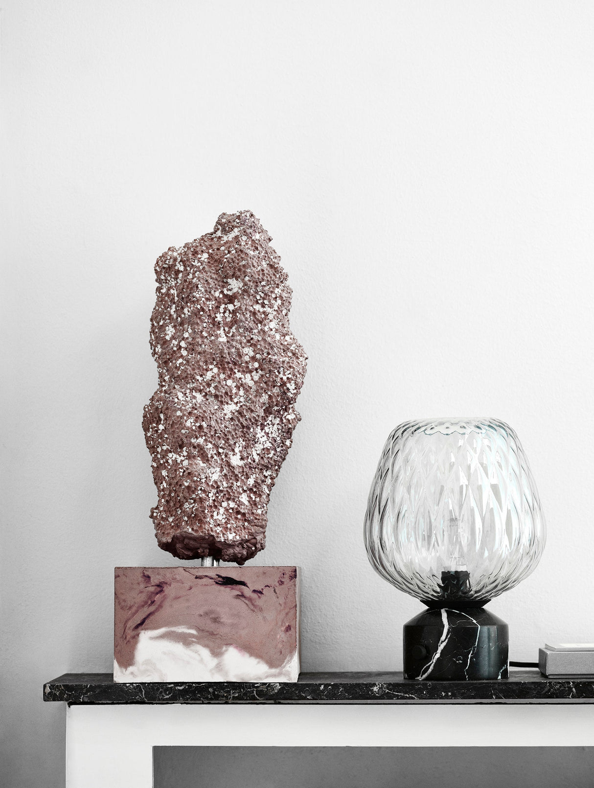 Modern Table Lamp Quilted Glass Marble Base - Product detail 9