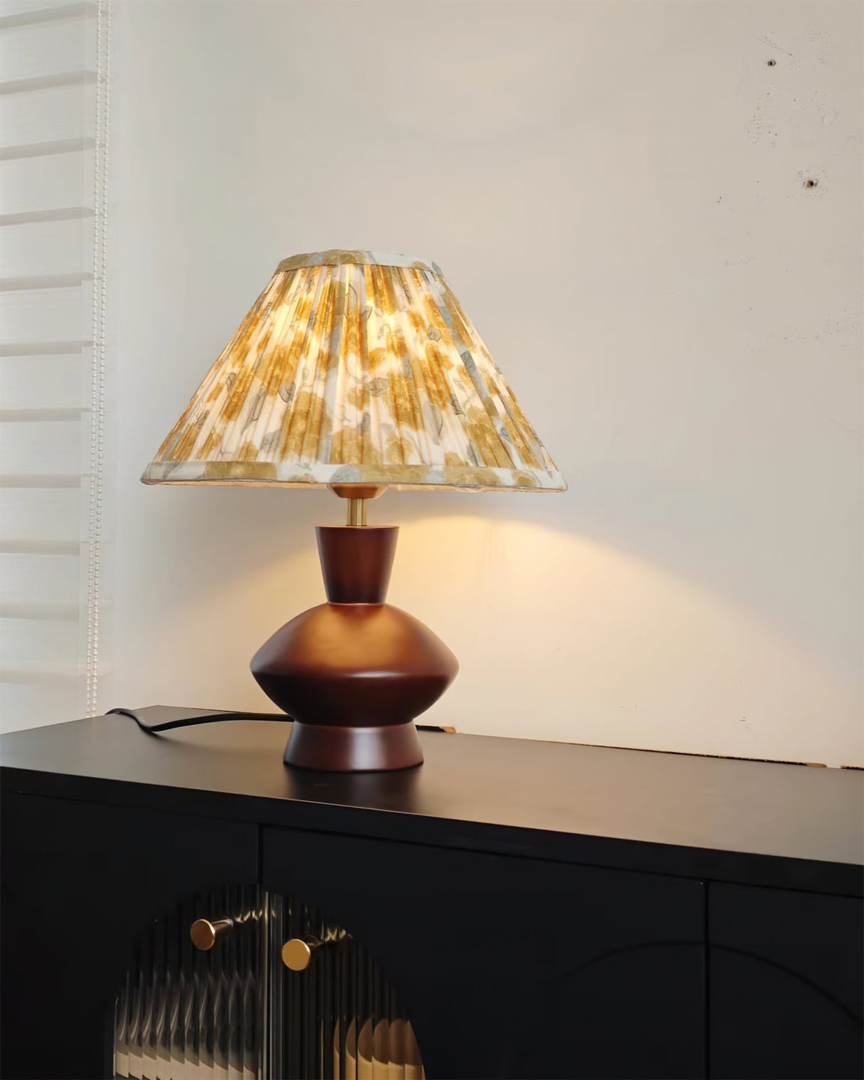 Mid Century Table Lamp Wooden Base with Floral Shade - Product detail 10