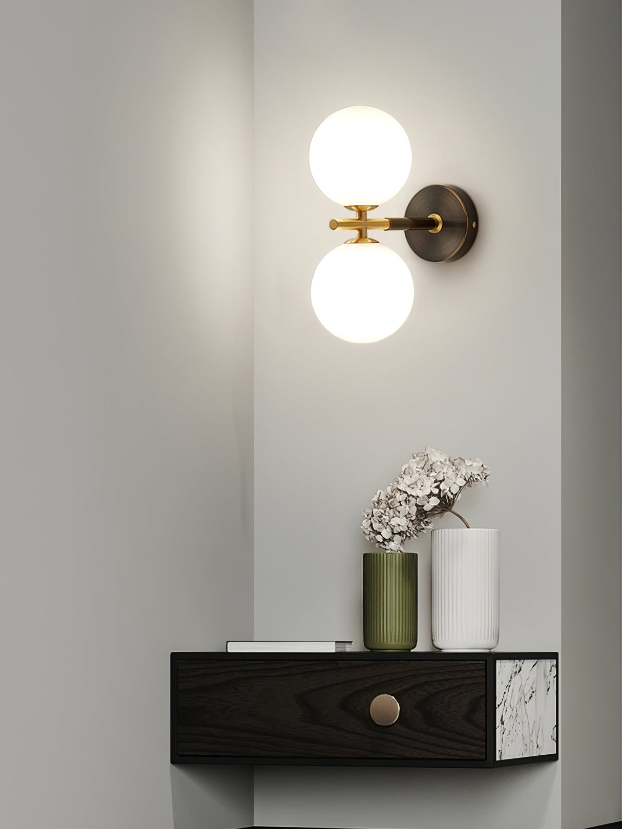 Modern Dual Globe Wall Light Brass Finish Sconce - Product detail 4
