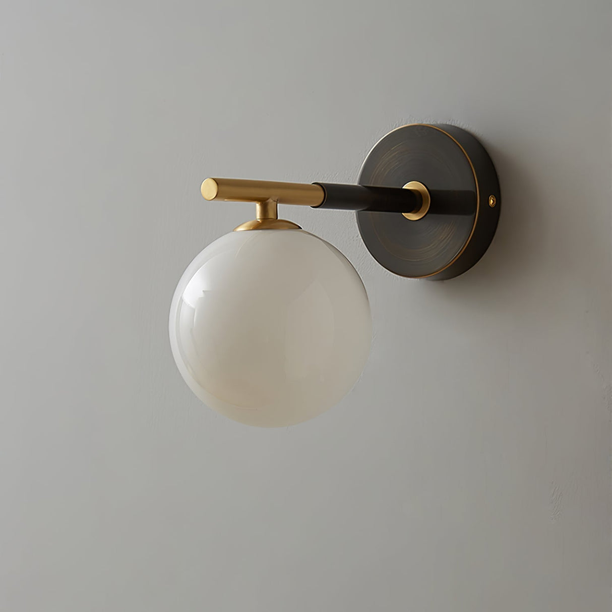 Modern Dual Globe Wall Light Brass Finish Sconce - Product detail 10