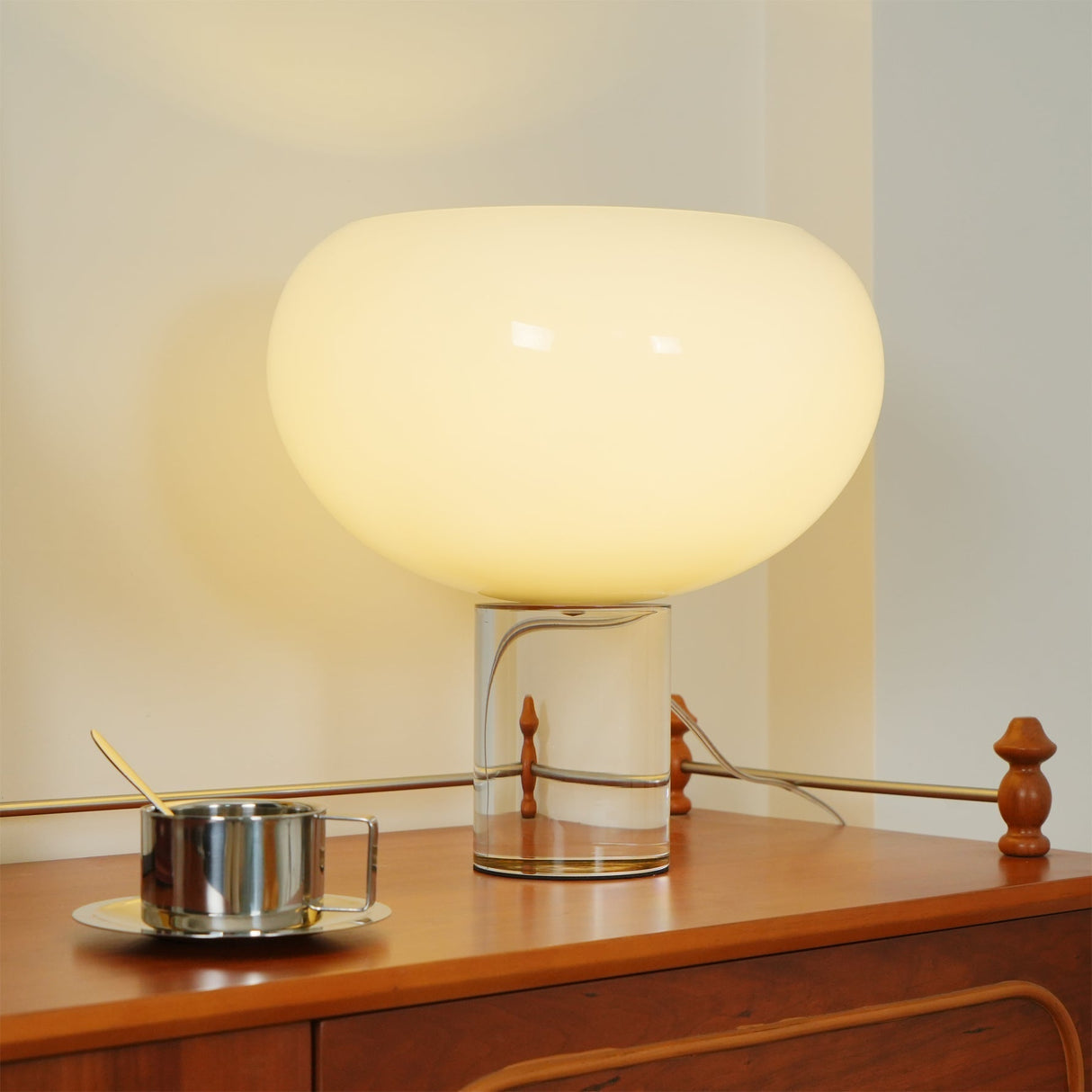 Modern Glass Table Lamp Round Dome Design - Product detail 8