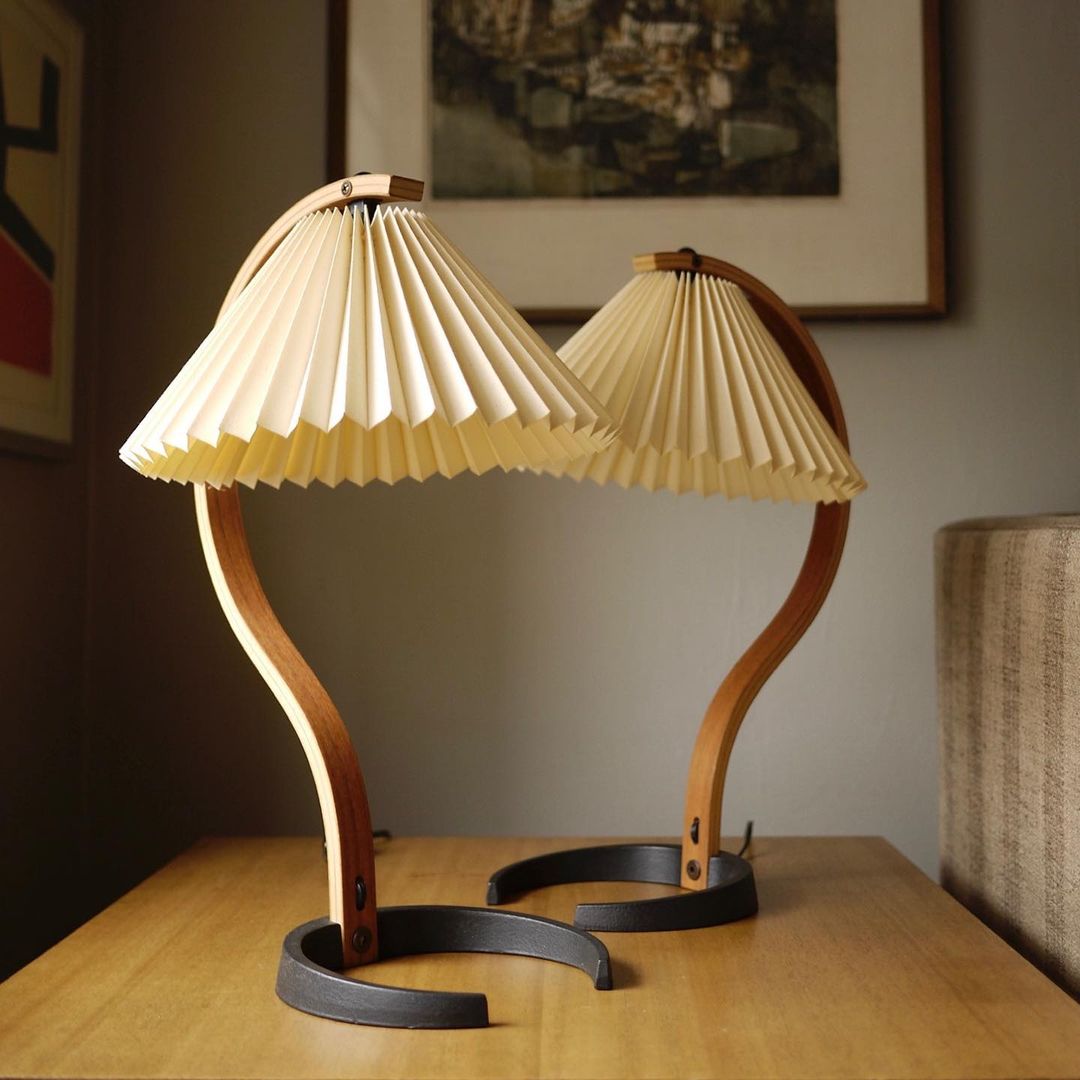 Scandinavian Table Lamp Curved Wood with Pleated Shade - Product detail 20