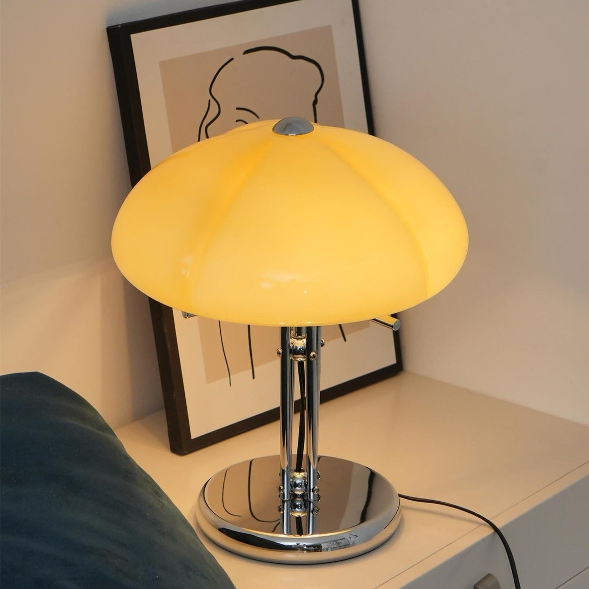 Bauhaus Table Lamp Amber Glass Dome Shade - Product detail 38
