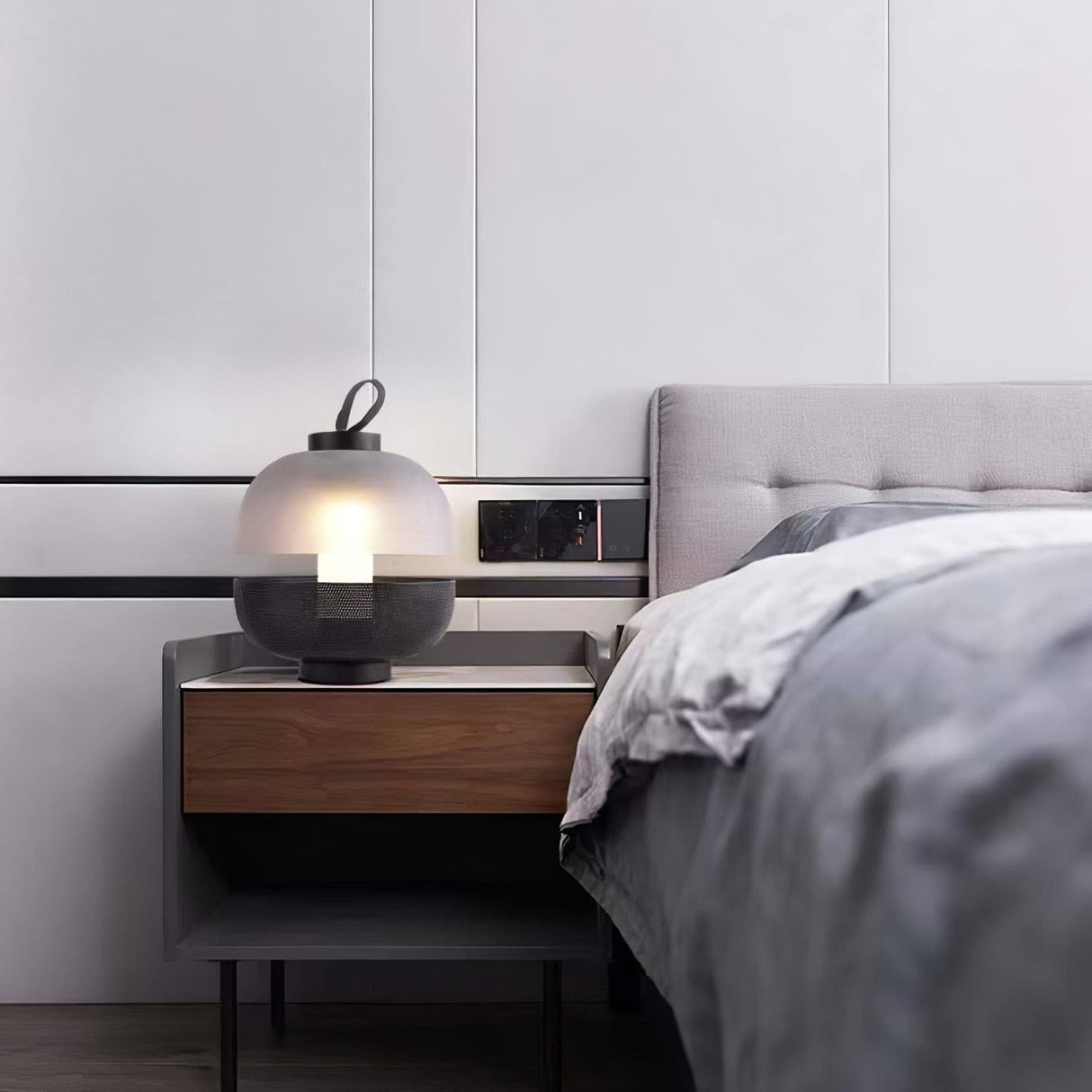 Modern Table Lamp Mesh Metal and Frosted Glass Design - Product detail 17