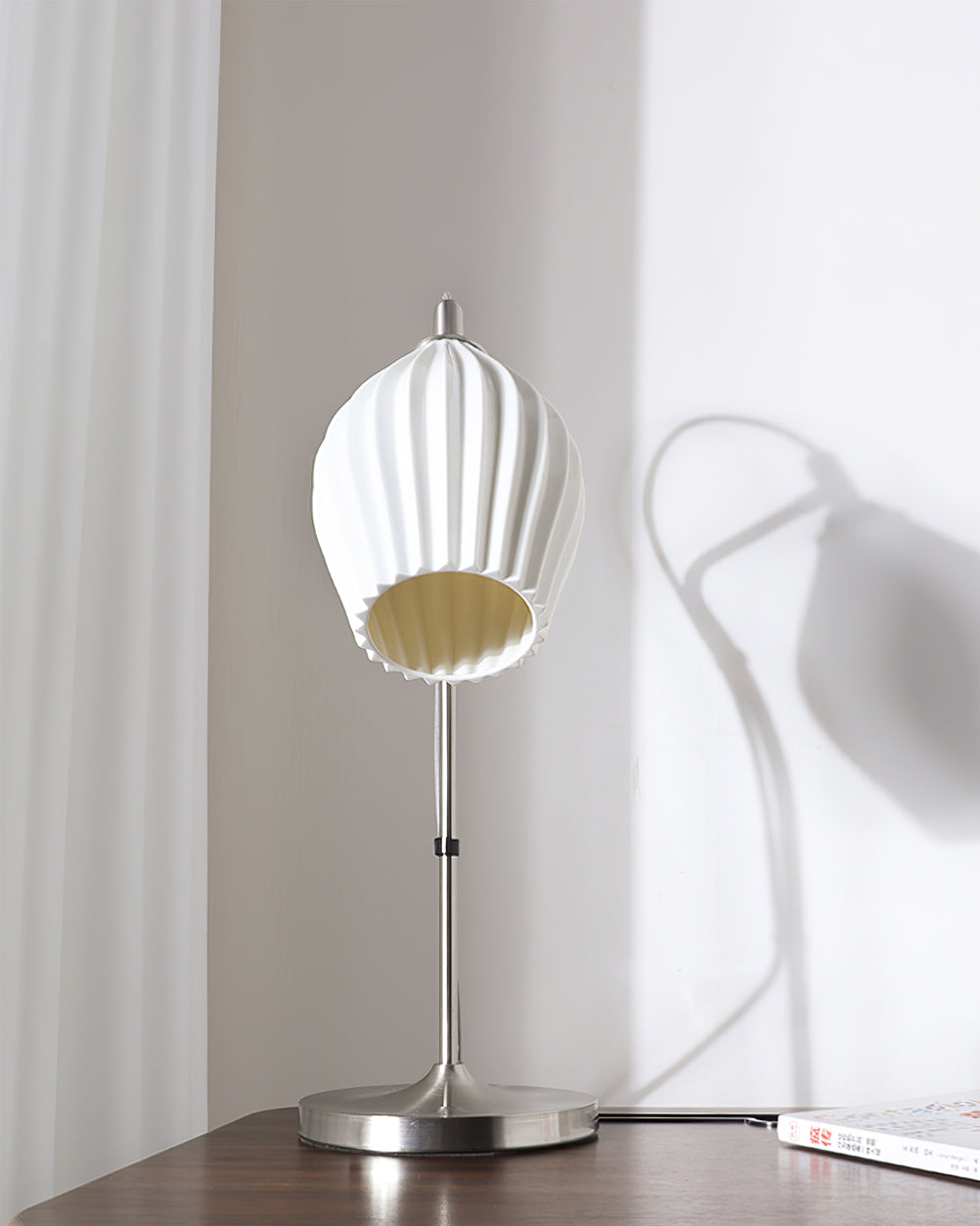 Ceramic Table Lamp Ribbed Shade Design - Product detail 15