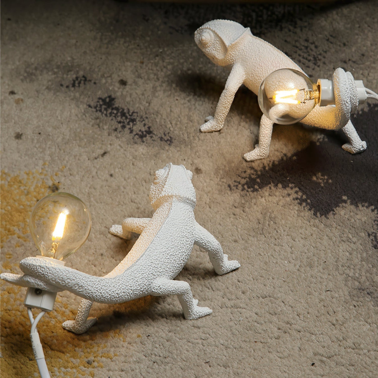 Chameleon Table Lamp White Resin Animal Design - Product detail 8