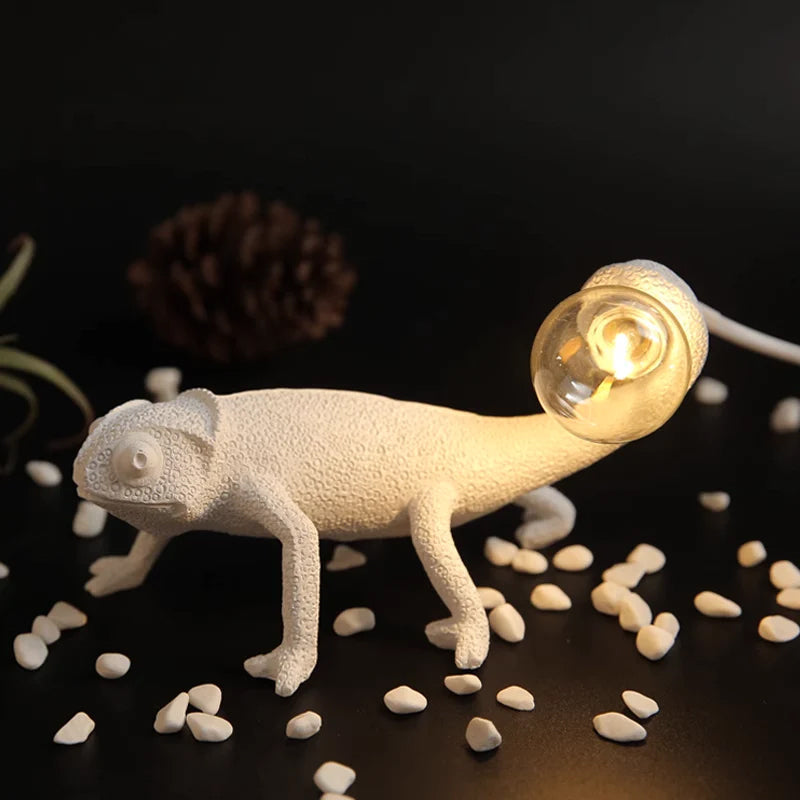 Chameleon Table Lamp White Resin Animal Design - Product detail 36