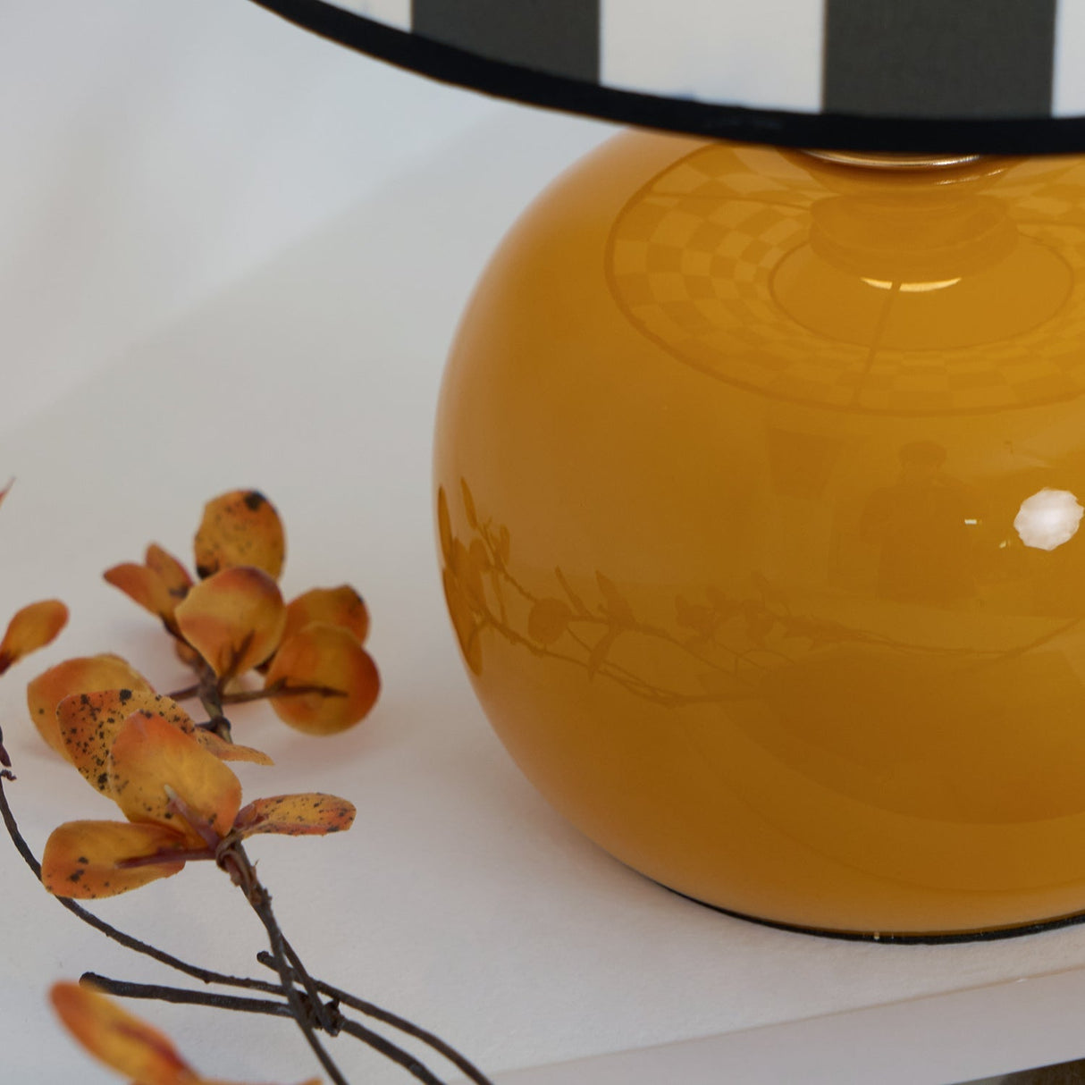 Geometric Table Lamp Orange Glass Base with Checkerboard Shade - Product detail 16