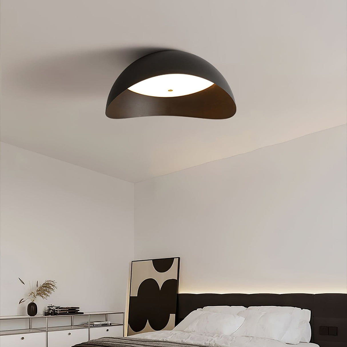 Modern LED Ceiling Light Curved Black Metal Ring Design - Detailed view