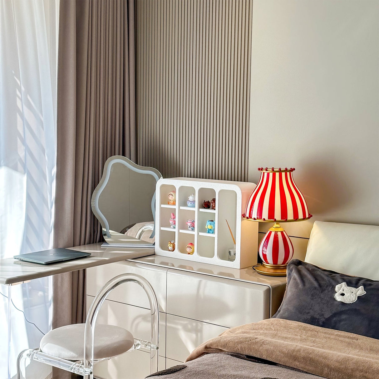 Striped Table Lamp Red White Circus Design - Product detail 23